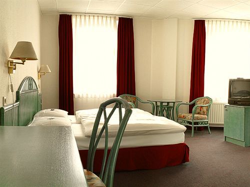 Amadeo Hotel لبسيا المظهر الخارجي الصورة